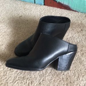 Black Rachel Comey mules 7.5